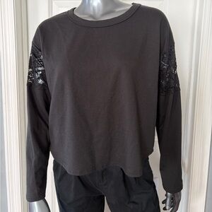 Black Lace-Trim Long Sleeve, Crew Neck Sweatshirt Top
